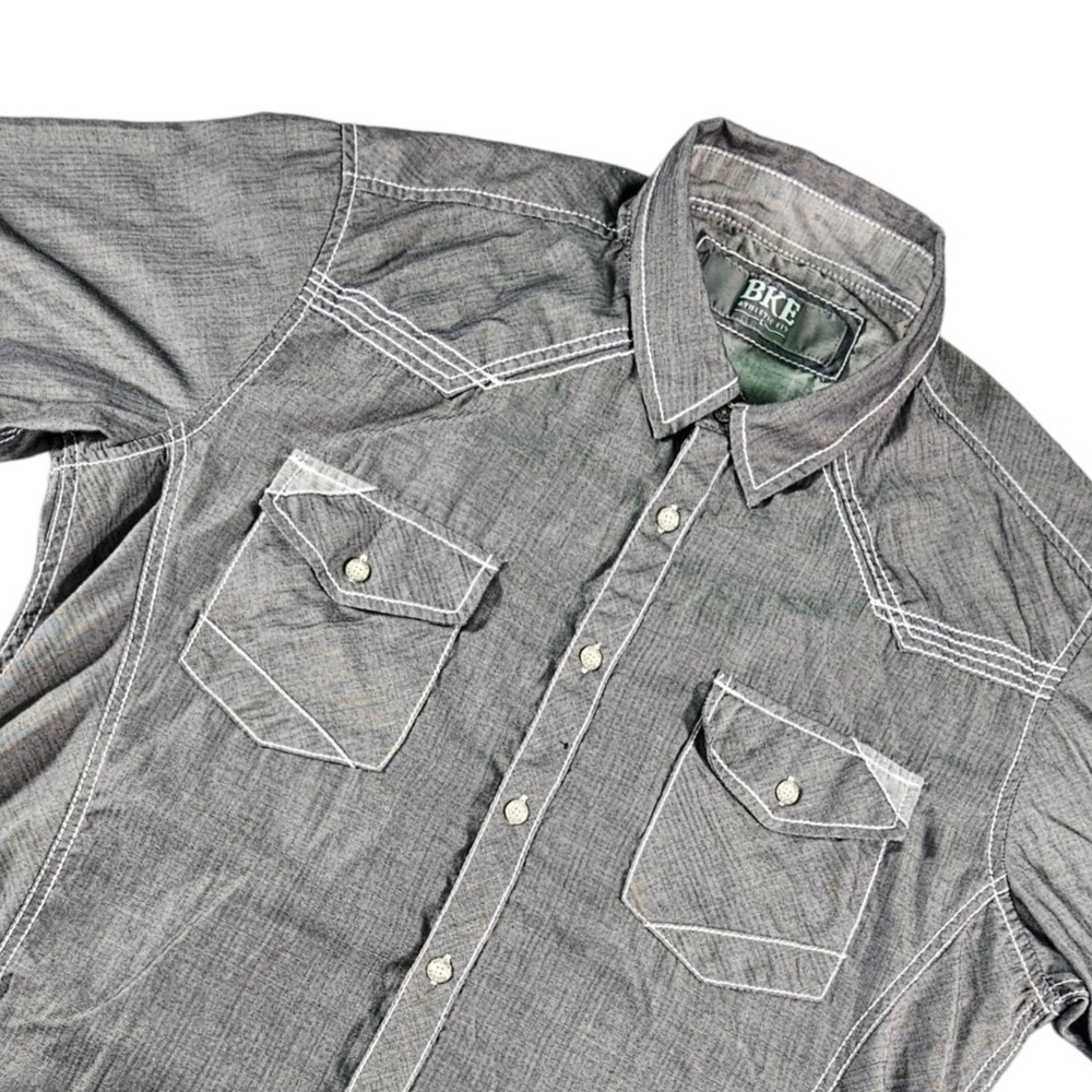 BKE Mens L Athletic Fit Shirt Thick Contrast Stitching Gray Short Sleeve Western
